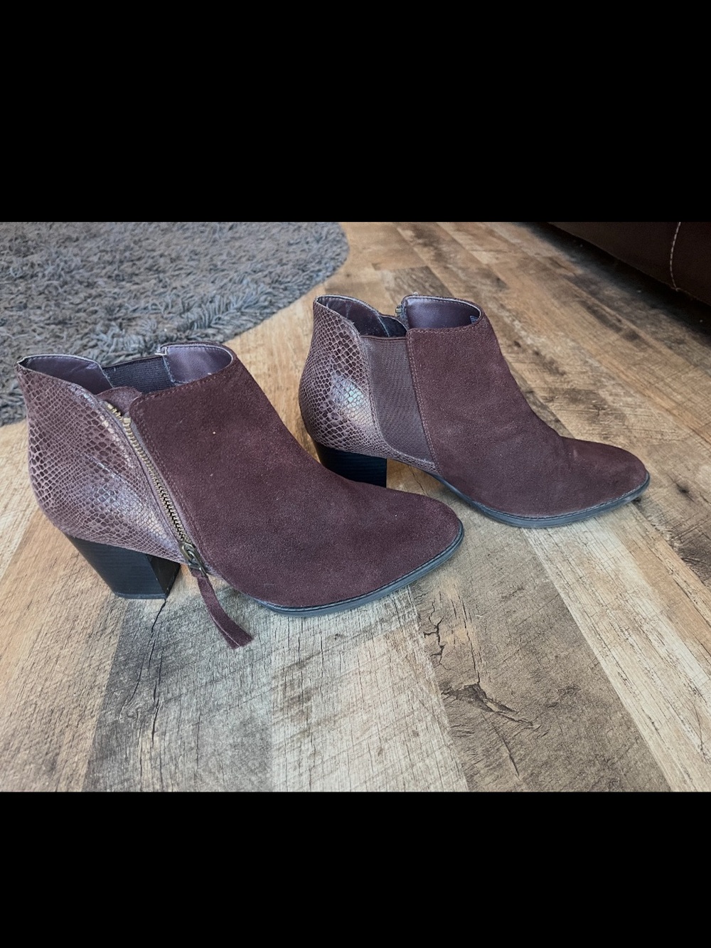 Vionic Women's Suede Ankle Booties